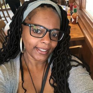 Meet your Posher, Tonya